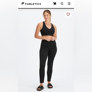 Fabletics 24/7 Skinny Pant (Ponte)
